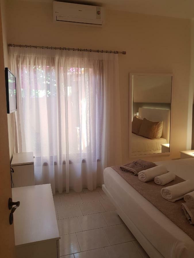 Meni'S Home Hriszí Aktí Haniá Kültér fotó